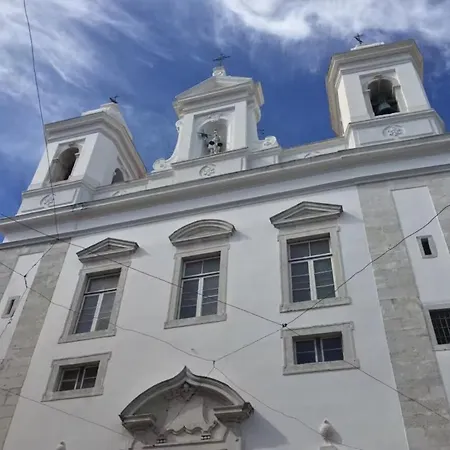 Alfama Typical By Hosty Лиссабон